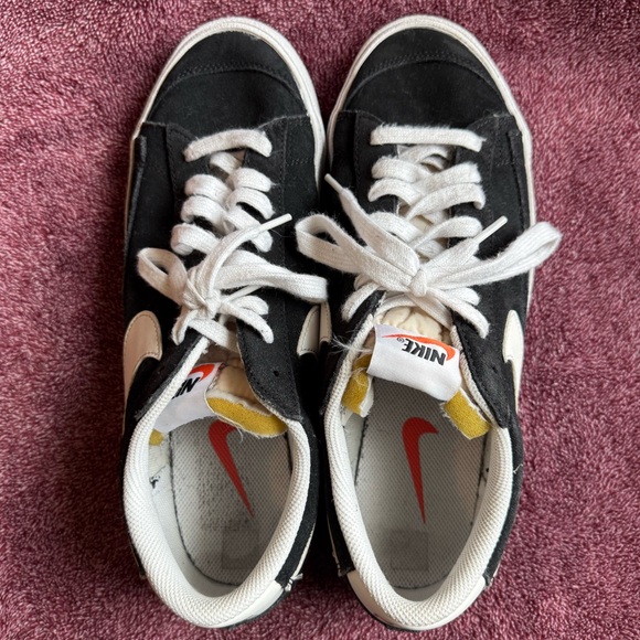 ** SOLD ** - Picture 2 of 6